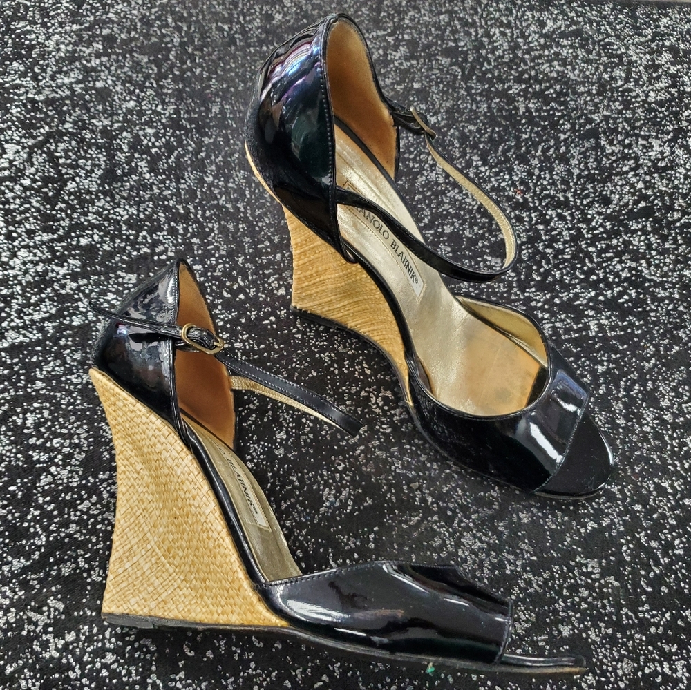 Manolo Blahnik Patent Leather Sandal Wedge Size 7